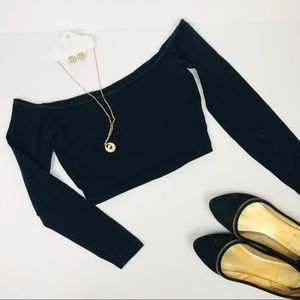 Black stretchy crop top off shoulders longsleeve